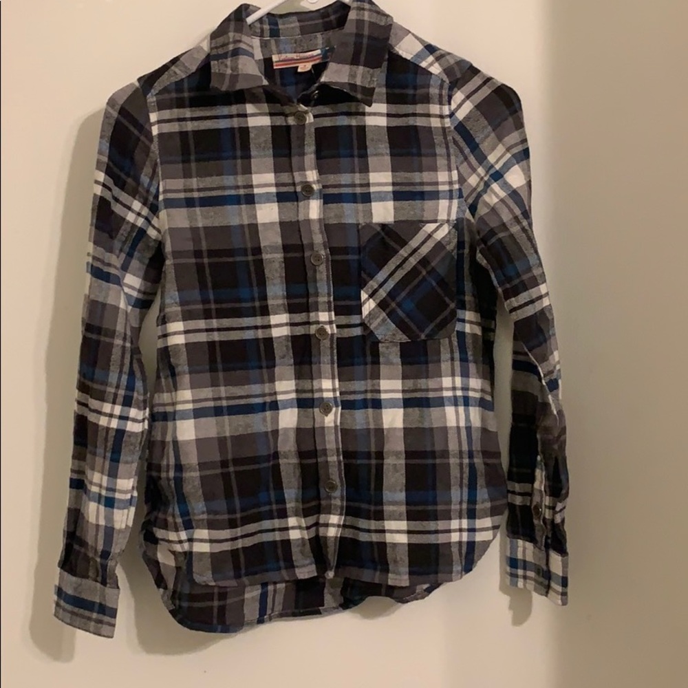 multicolor shirt